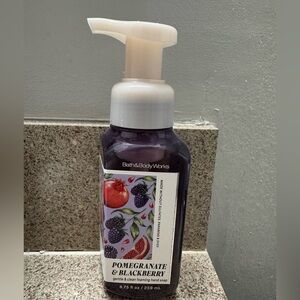 Bath & Body Works Purple Pomegranate & Blackberry Soap